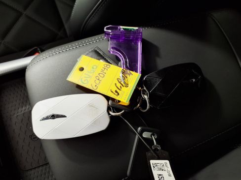 Certified 2026 Genesis GV60 Performance image 22