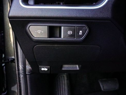 Used 2025 Kia K4 LX image 29