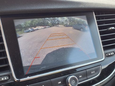 Used 2017 Buick Encore Preferred AWD/4WD image 19