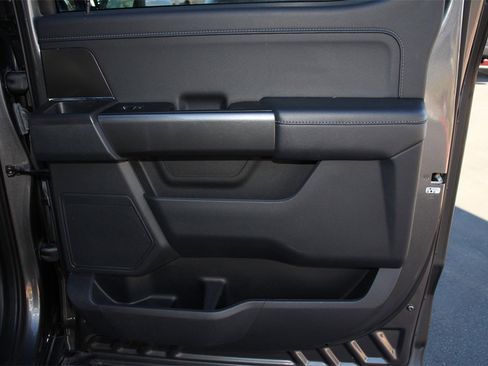 Certified 2022 Ford F150 XLT w/ Equipment Group 302A High image 27