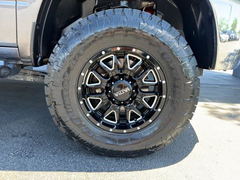Used 2016 RAM 2500 Tradesman w/ Chrome Appearance Group AWD/4WD image 6