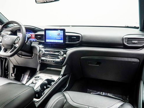 Used 2022 Ford Explorer ST image 38