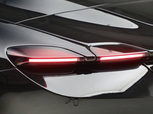 Certified 2024 Ferrari Roma Spider image 29