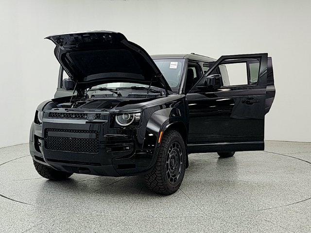 New 2026 Land Rover Defender 110 OCTA AWD/4WD image 9