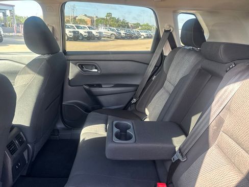 Certified 2025 Nissan Rogue SV FWD image 36