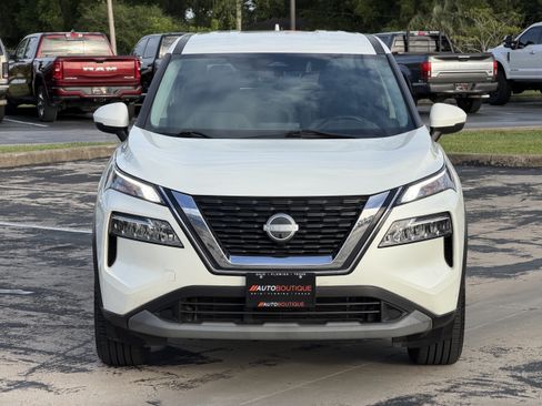 Used 2022 Nissan Rogue SV FWD image 5