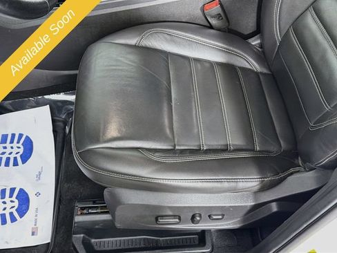 Used 2017 Ford Escape Titanium w/ Canadian Touring Package AWD/4WD image 18