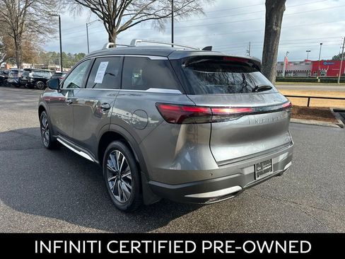 Certified 2026 INFINITI QX60 Luxe w/ Family Package image 9