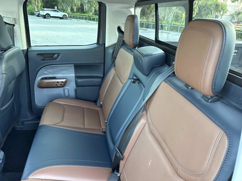 Used 2022 Ford Maverick Lariat w/ Lariat Luxury Package FWD image 11