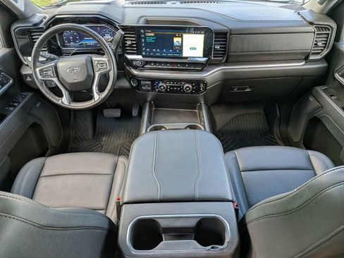 Used 2025 Chevrolet Silverado 2500 LTZ w/ LTZ Plus Package AWD/4WD image 14