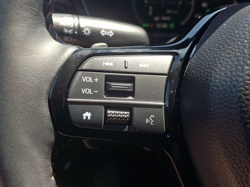 Used 2025 Honda CR-V Sport Touring image 19