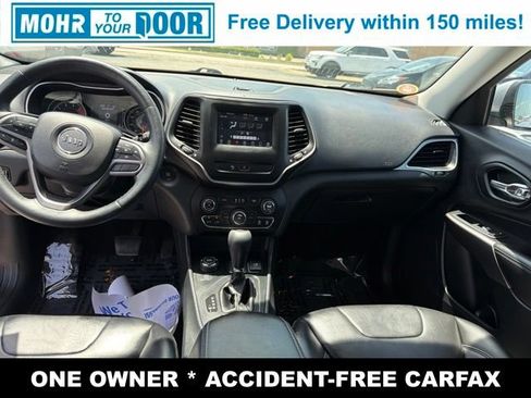 Used 2019 Jeep Cherokee Latitude Plus w/ Cold Weather Group AWD/4WD image 42