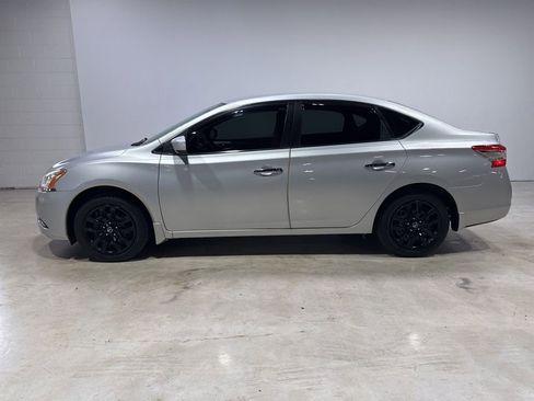Used 2014 Nissan Sentra S FWD image 4