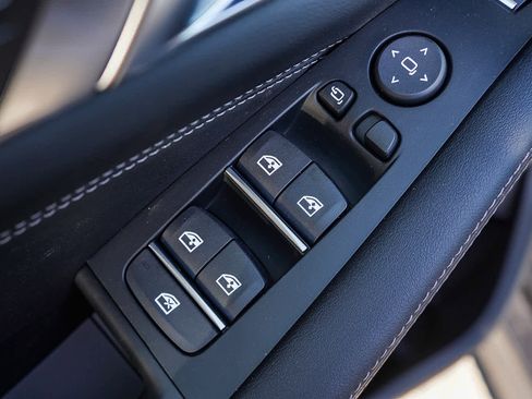 New 2026 BMW X5 sDrive40i w/ M Sport Package image 23