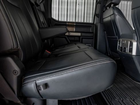 Used 2022 Ford F450 Lariat w/ Chrome Package image 35