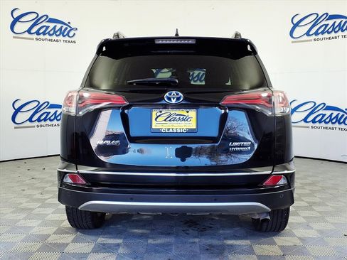 Used 2018 Toyota RAV4 Limited image 4