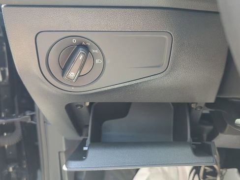 Used 2023 Volkswagen Tiguan S FWD image 19