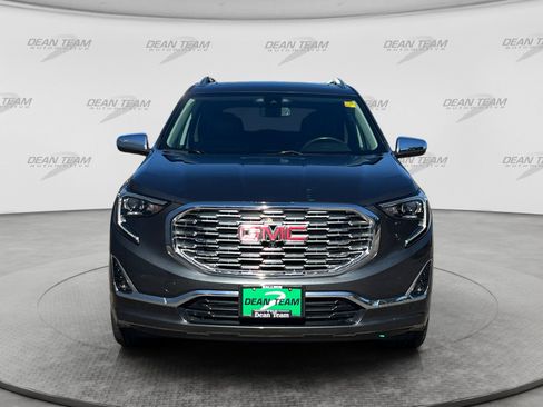 Used 2019 GMC Terrain Denali w/ Advanced Safety Package FWD image 2