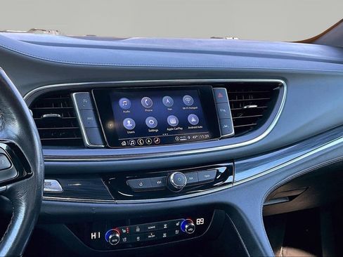 Used 2024 Buick Enclave Premium image 6