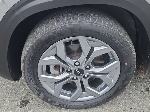 Certified 2024 Kia Seltos LX AWD/4WD image 7