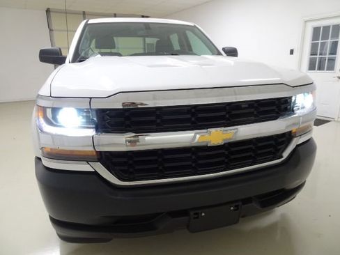 Used 2018 Chevrolet Silverado 1500 W/T w/ WT Fleet Convenience Package image 9