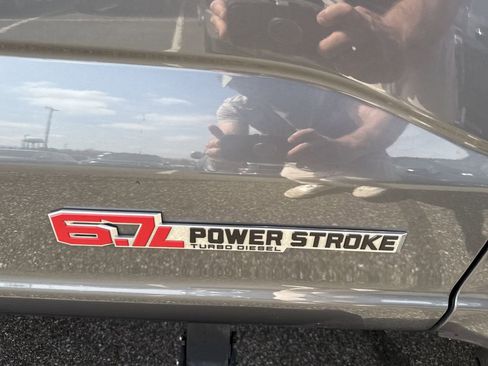 Used 2024 Ford F250 Limited image 13