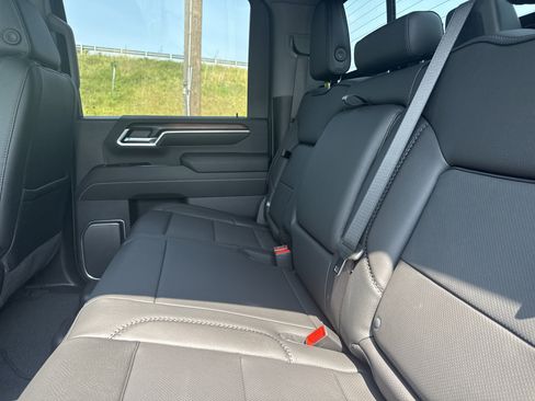 New 2026 GMC Sierra 2500 Denali w/ Denali Reserve Package AWD/4WD image 12