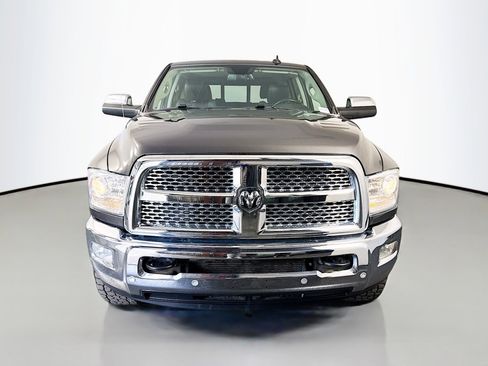 Used 2018 RAM 2500 Laramie w/ Convenience Group AWD/4WD image 2