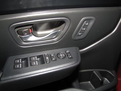 Certified 2024 Honda Pilot TrailSport image 11