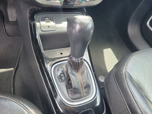 Used 2019 Jeep Compass Limited FWD image 34