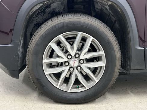 Used 2017 GMC Acadia SLE image 32