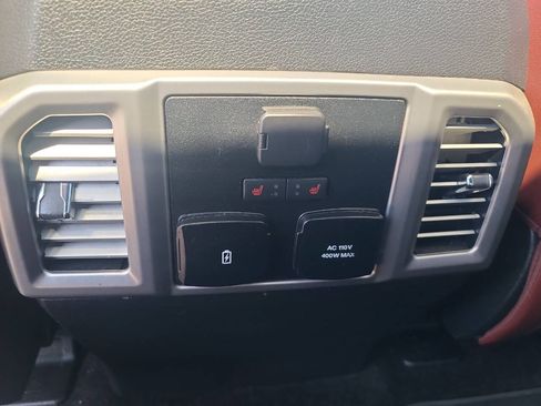Used 2018 Ford F150 Platinum w/ Equipment Group 701A Luxury AWD/4WD image 33