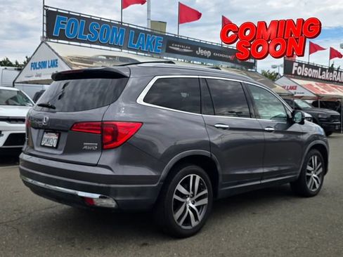 Used 2016 Honda Pilot Touring image 3