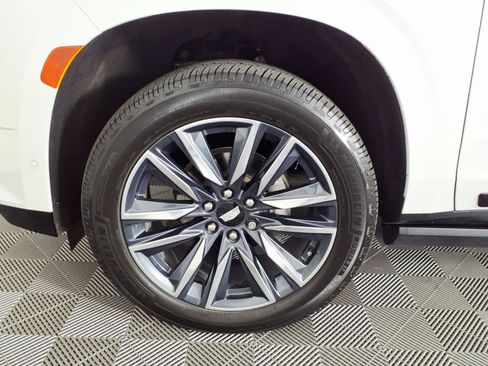 Used 2022 Cadillac Escalade Sport w/ Touring Package AWD/4WD image 7