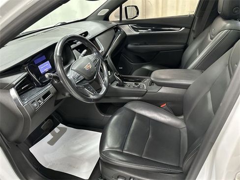 Used 2022 Cadillac XT5 Premium Luxury image 14