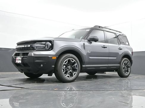New 2025 Ford Bronco Sport Outer Banks w/ Outer Banks Tech Package+ AWD/4WD image 46