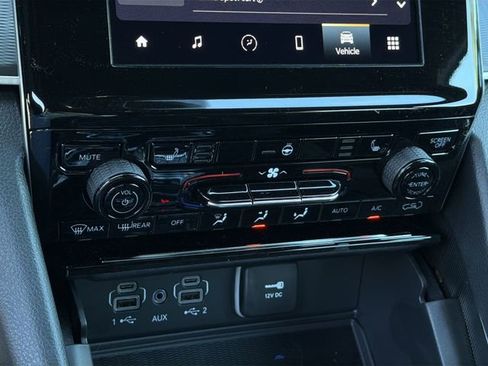 New 2026 Jeep Grand Cherokee L Laredo AWD/4WD image 26