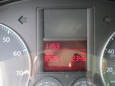 Used 2009 Volkswagen Jetta SE image 14