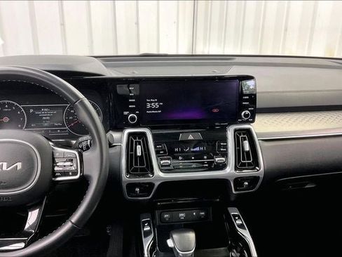 Used 2022 Kia Sorento SX AWD/4WD image 6