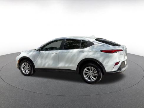 Used 2025 Buick Envista Preferred FWD image 11