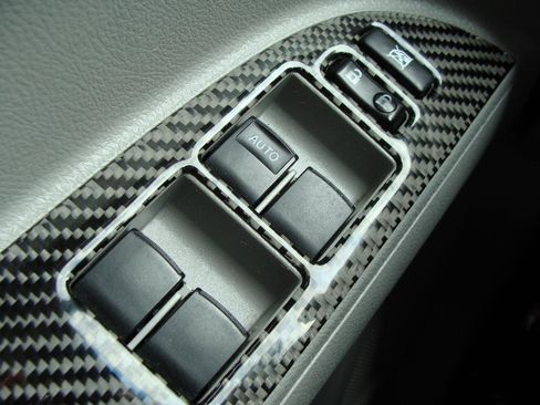 Used 2013 Toyota Highlander SE AWD/4WD image 30