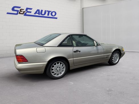Used 1997 Mercedes-Benz SL 320 image 4