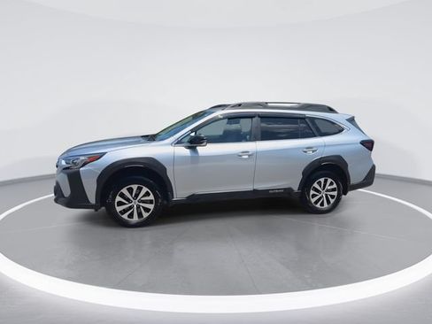 Certified 2025 Subaru Outback Premium AWD/4WD image 4