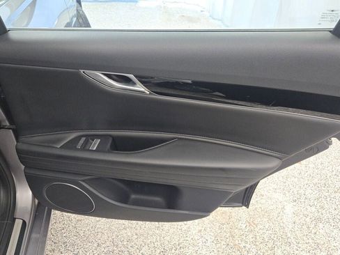 Used 2023 Genesis G80 2.5T image 10