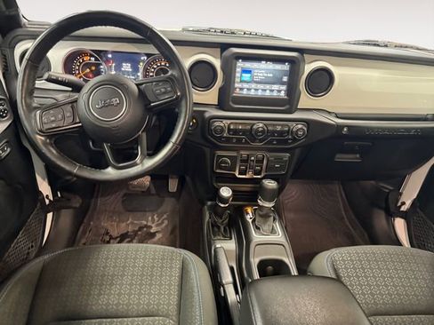 Used 2021 Jeep Wrangler Unlimited Islander AWD/4WD image 4