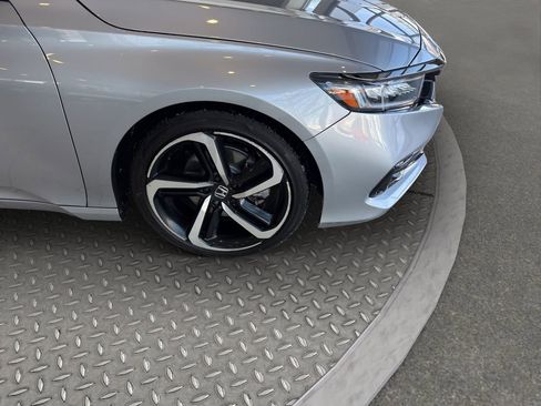 Used 2022 Honda Accord Sport image 25