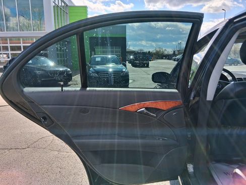 Used 2006 Mercedes-Benz E 350 4MATIC Sedan w/ Premium Pkg image 13