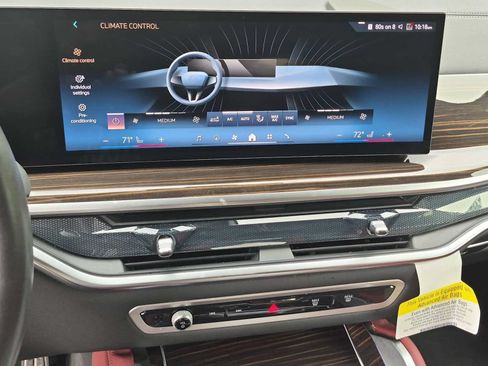 Used 2025 BMW X6 xDrive40i w/ Premium Package AWD/4WD image 29