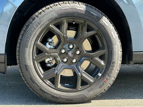 New 2025 Ford Maverick XLT w/ XLT Luxury Package image 22