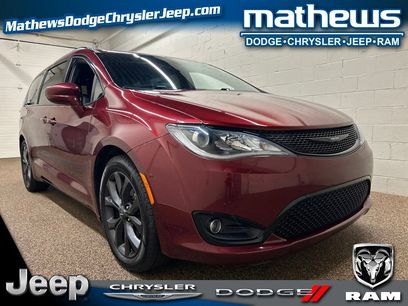 Used 2019 Chrysler Pacifica Touring-L Plus w/ S Appearance Package